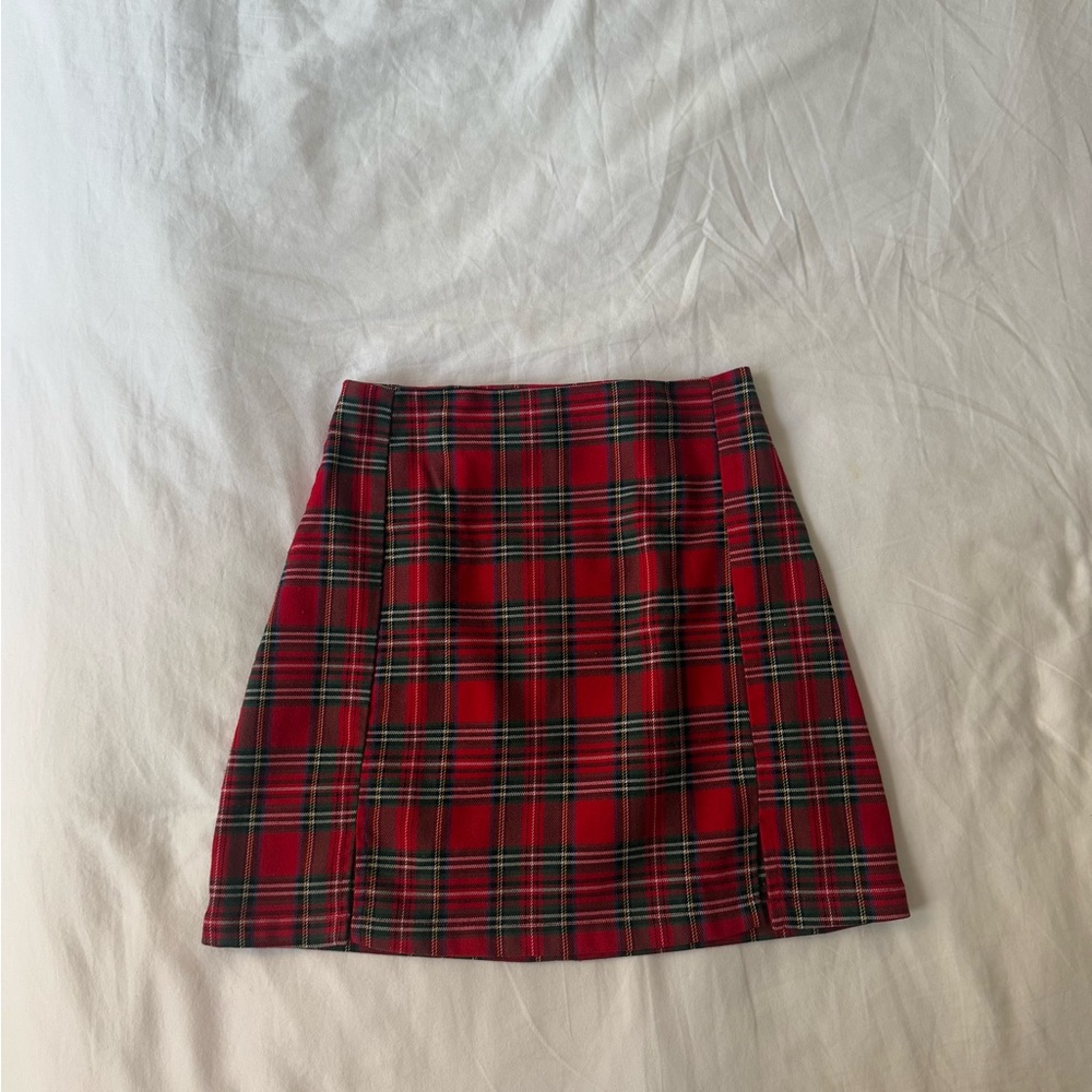 brandy melville red plaid skirt